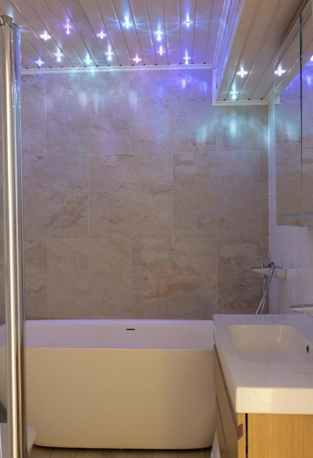 2Ndhomes Luxurious 144 M2 Stylish 3 Bedroom Center Apartment Helsinki Exterior foto